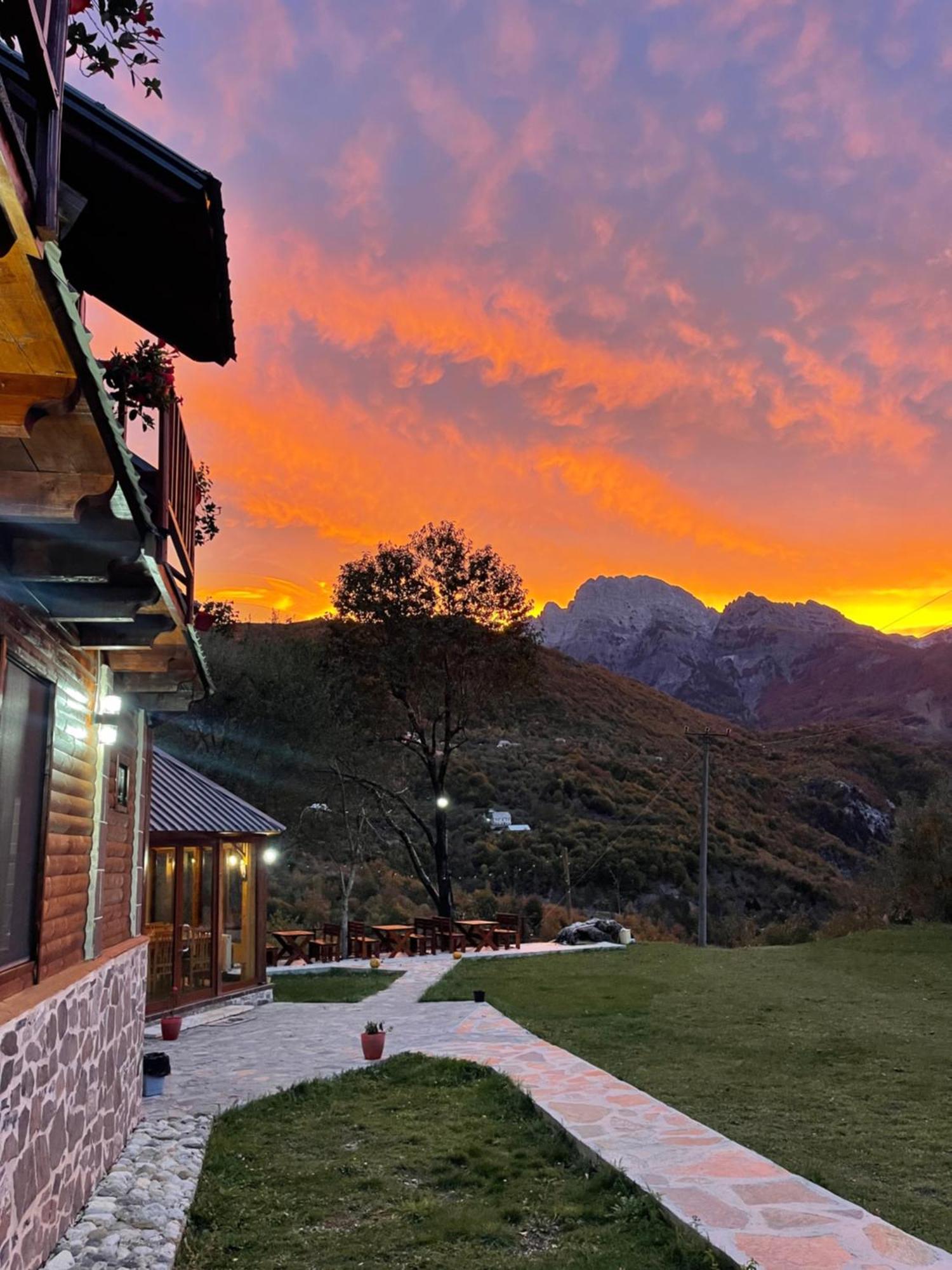 Royal Land Otel Theth Dış mekan fotoğraf