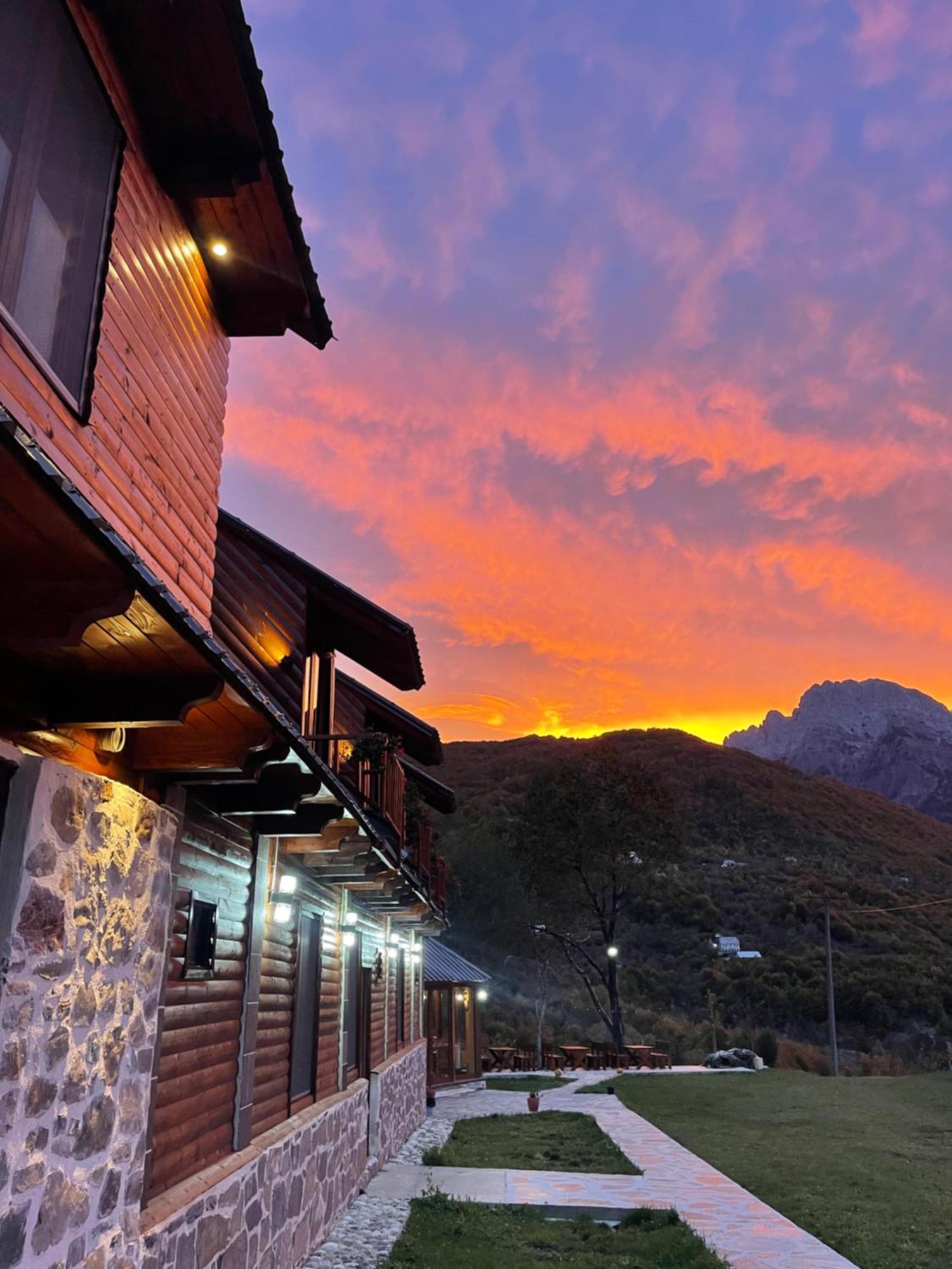 Royal Land Otel Theth Dış mekan fotoğraf