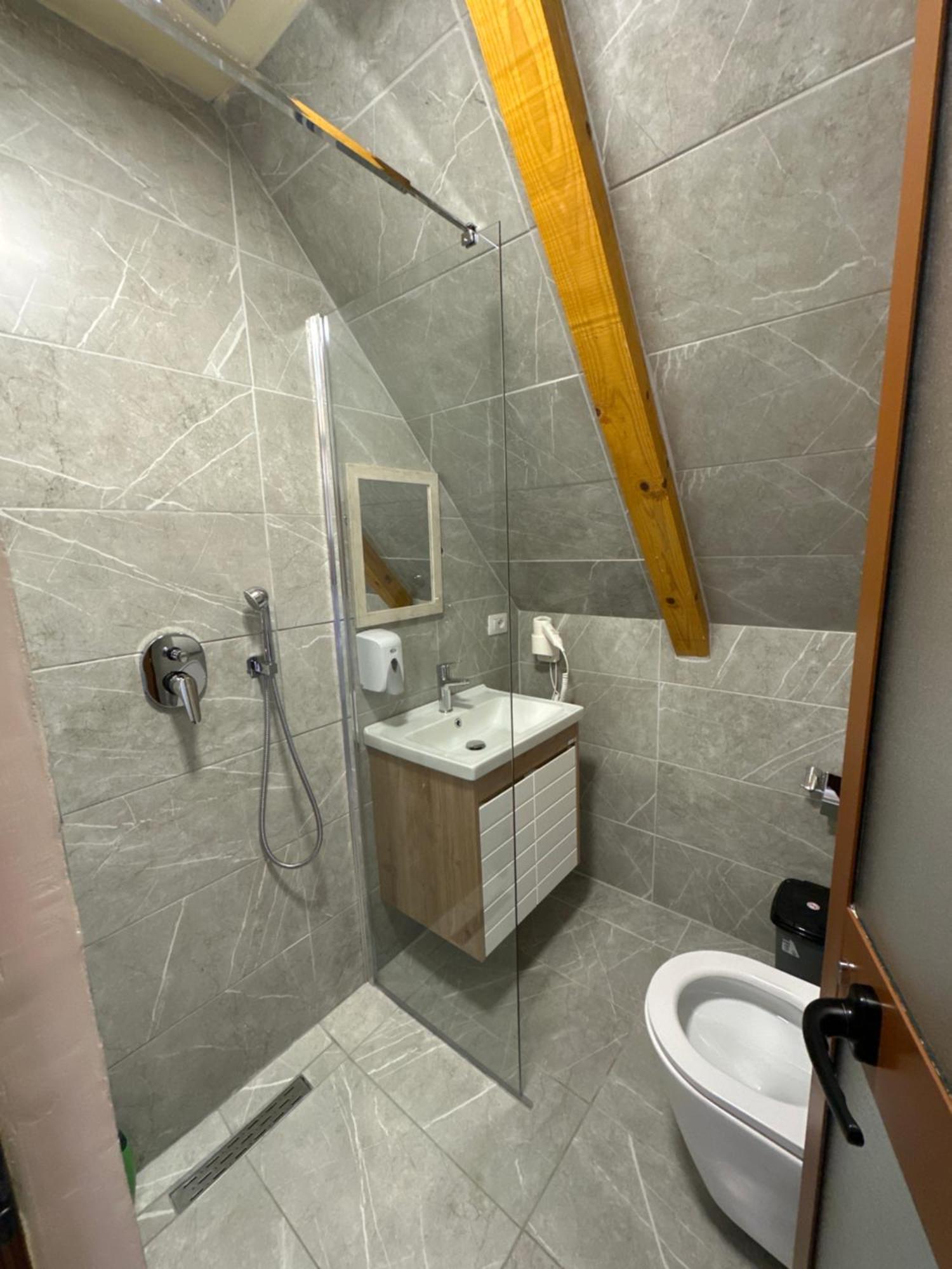 Royal Land Otel Theth Dış mekan fotoğraf